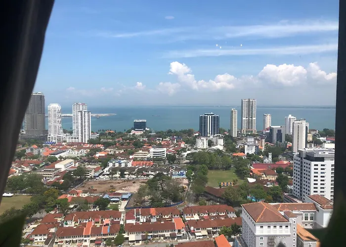 Tropicana 218 Macalister Netflix Unit By Blue Sky Holidays