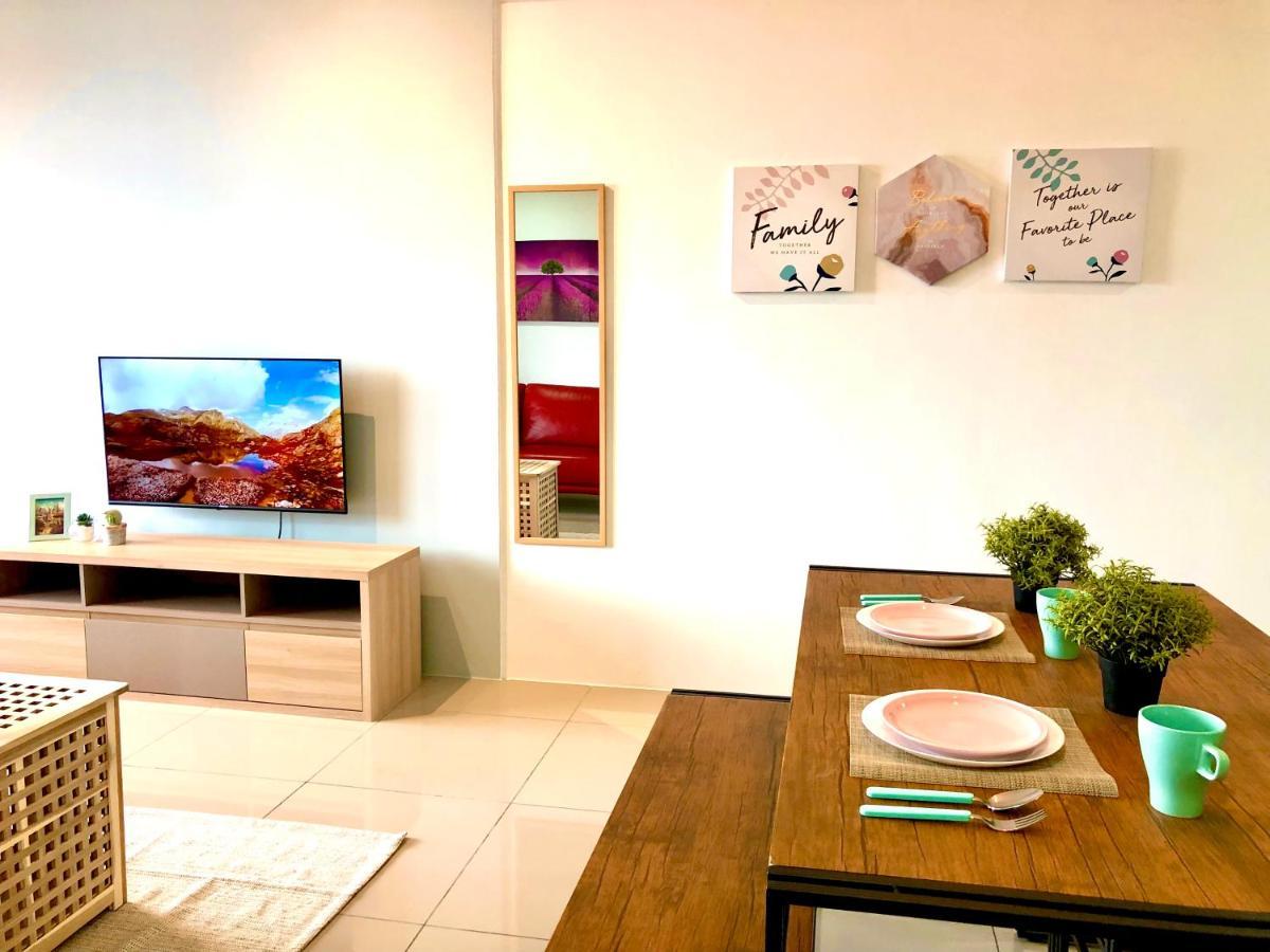 Tropicana 218 Macalister Netflix Unit By Blue Sky Holidays George Town