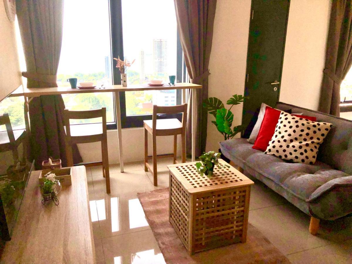 Tropicana 218 Macalister Netflix Unit By Blue Sky Holidays