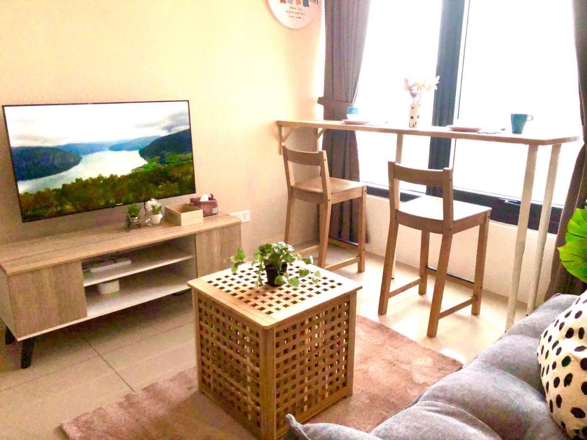 Tropicana 218 Macalister Netflix Unit By Blue Sky Holidays Apartment George Town