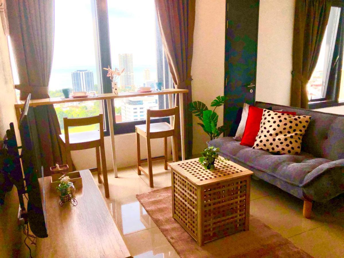 Tropicana 218 Macalister Netflix Unit By Blue Sky Holidays Apartment *