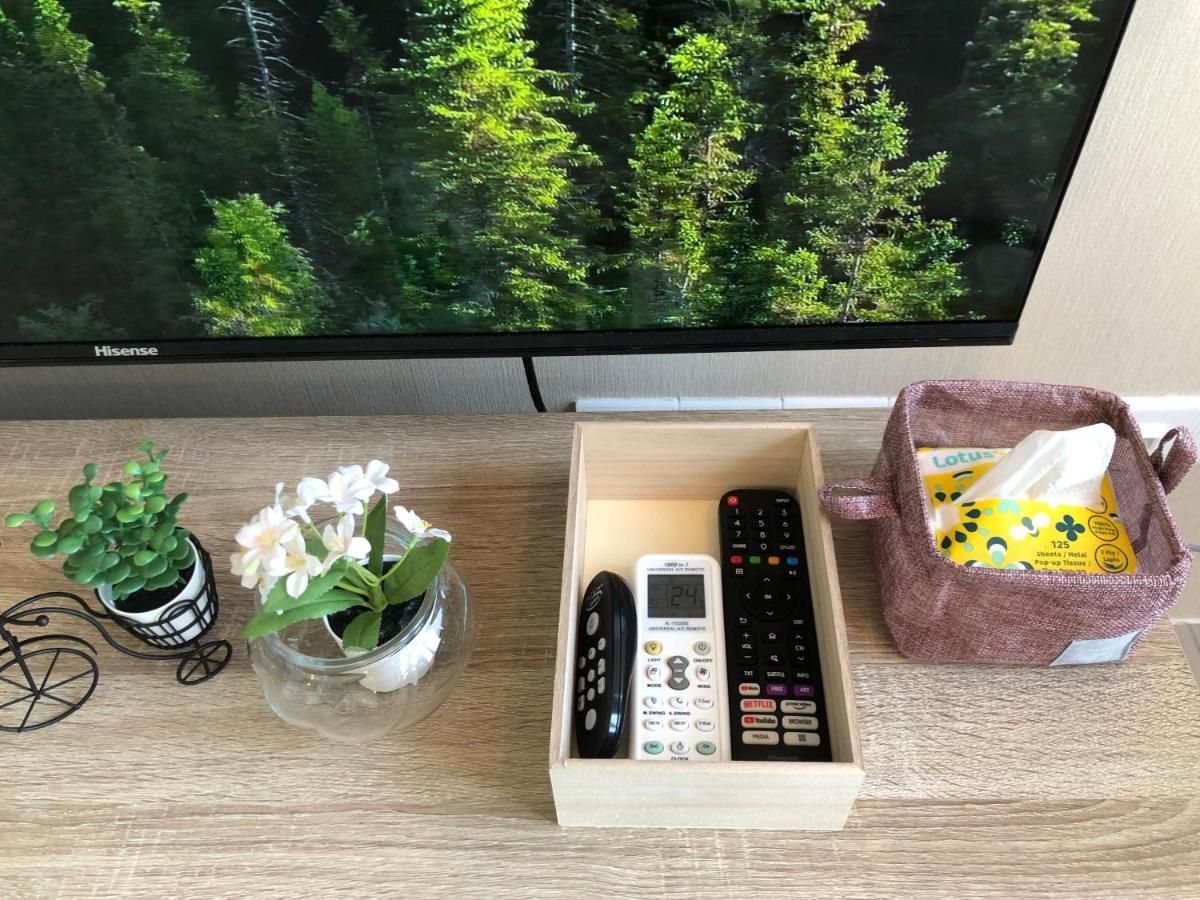 Tropicana 218 Macalister Netflix Unit By Blue Sky Holidays *