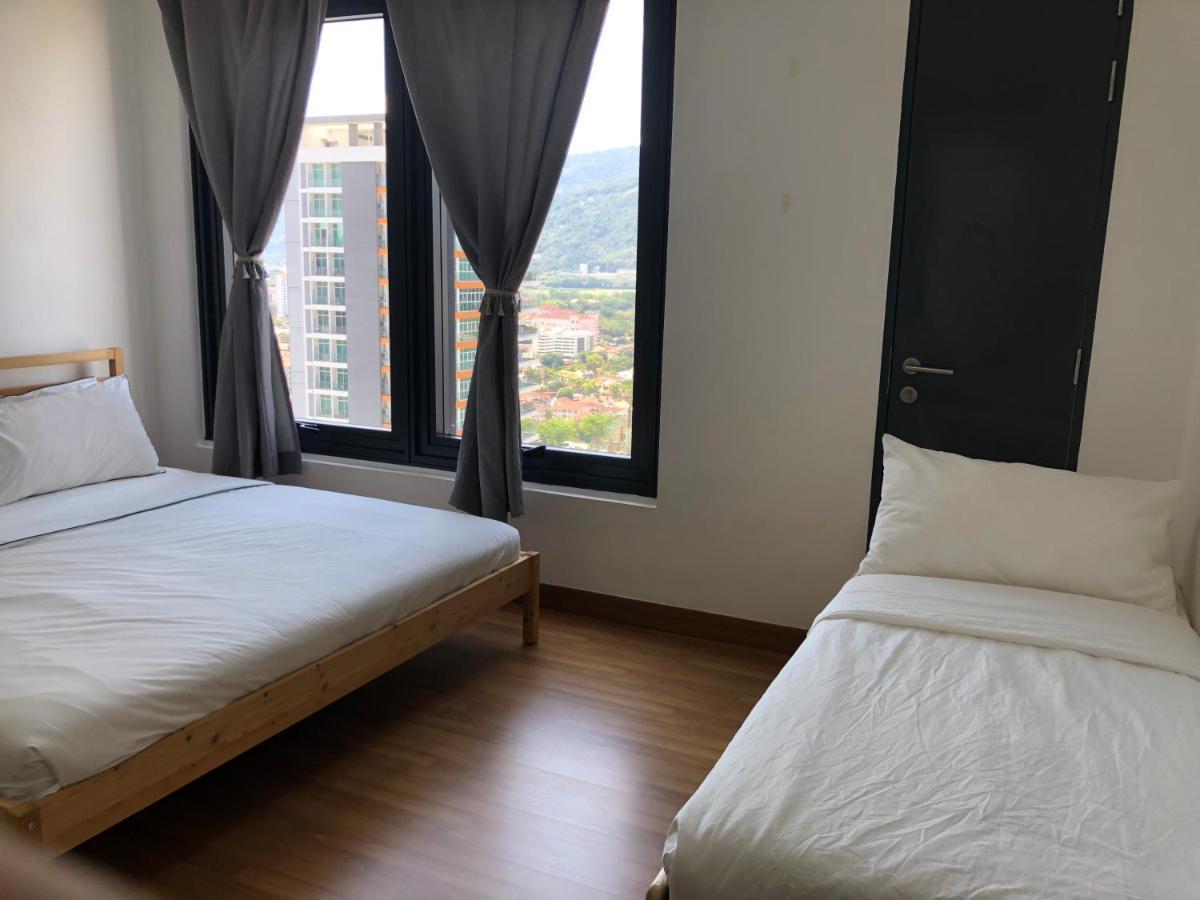 Tropicana 218 Macalister Netflix Unit By Blue Sky Holidays *