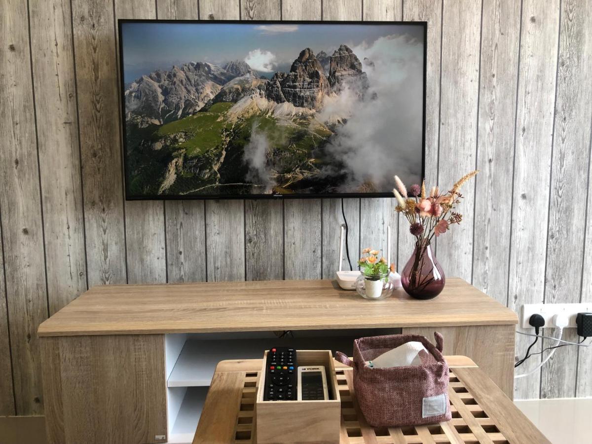 Tropicana 218 Macalister Netflix Unit By Blue Sky Holidays Apartment George Town