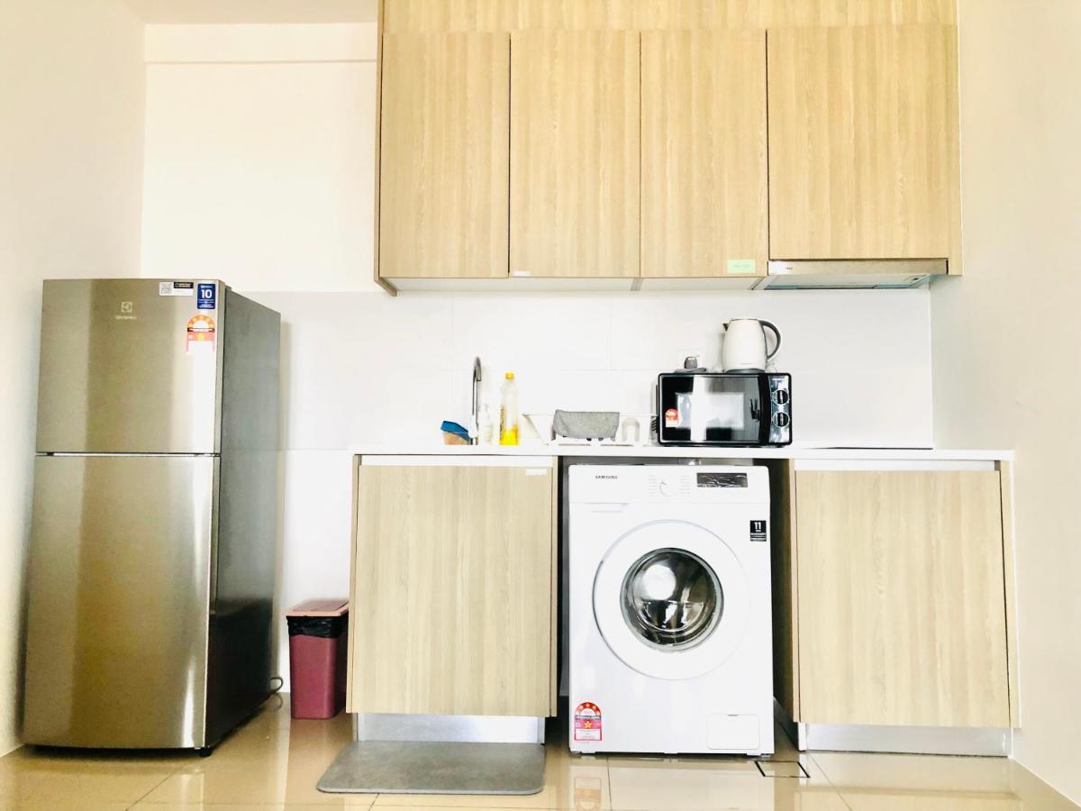 Tropicana 218 Macalister Netflix Unit By Blue Sky Holidays Apartment George Town
