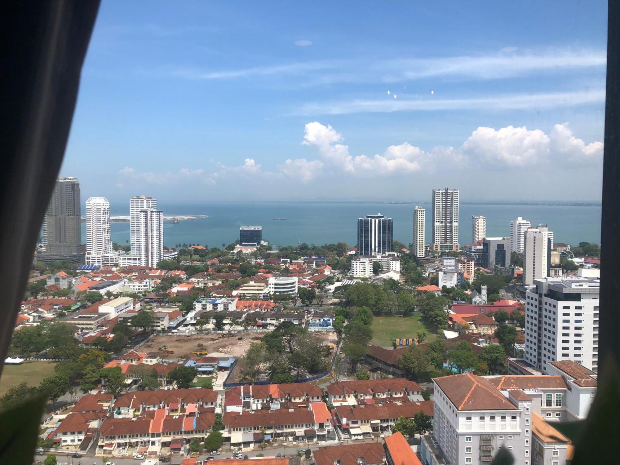 Tropicana 218 Macalister Netflix Unit By Blue Sky Holidays *