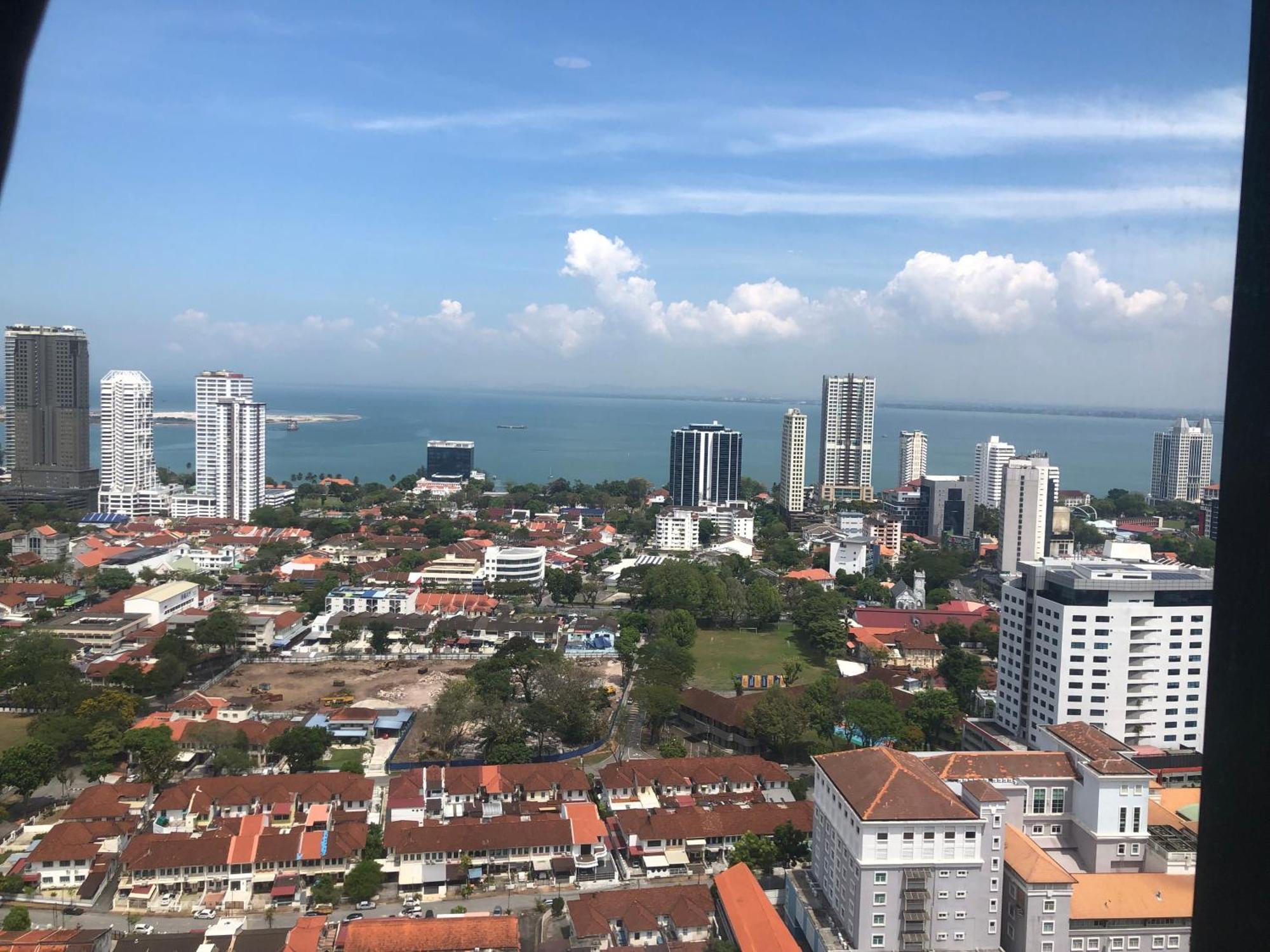 Tropicana 218 Macalister Netflix Unit By Blue Sky Holidays Apartment *