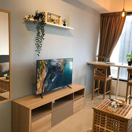 Tropicana 218 Macalister Netflix Unit By Blue Sky Holidays George Town Exterior photo