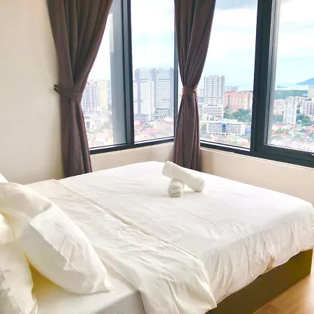 Tropicana 218 Macalister Netflix Unit By Blue Sky Holidays George Town Exterior photo
