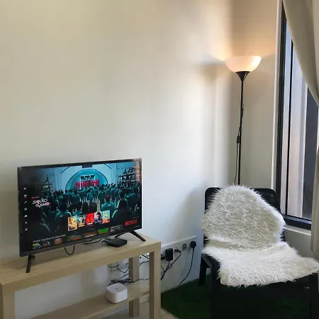 Tropicana 218 Macalister Netflix Unit By Blue Sky Holidays George Town Exterior photo