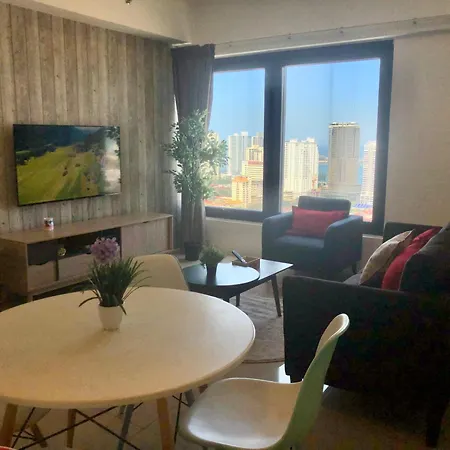 Tropicana 218 Macalister Netflix Unit By Blue Sky Holidays George Town Exterior photo