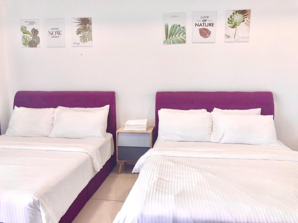 Tropicana 218 Macalister Netflix Unit By Blue Sky Holidays * George Town