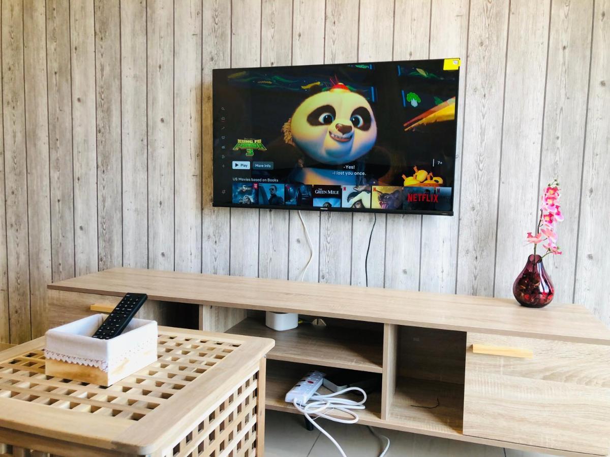 Apartment Tropicana 218 Macalister Netflix Unit By Blue Sky Holidays *